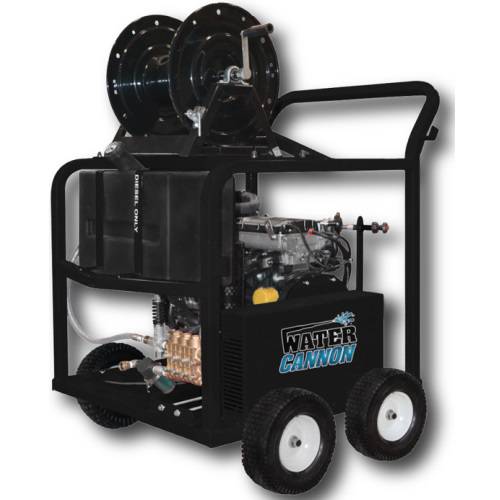 Efficient and Powerful Pressure Washer for Freightliner of Des Moines